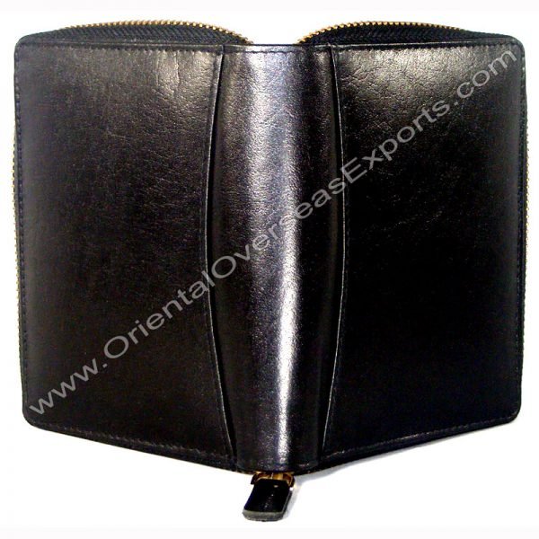 open outside look of Shiny leather wallet with zipper